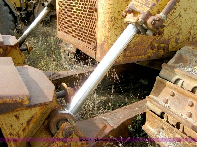 image for item 8838 Caterpillar D9G dozer