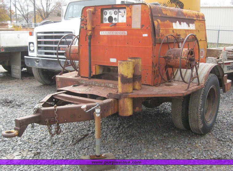 image for item 8862 Gardner Denver SPHGA portable air compressor on single axle trailer