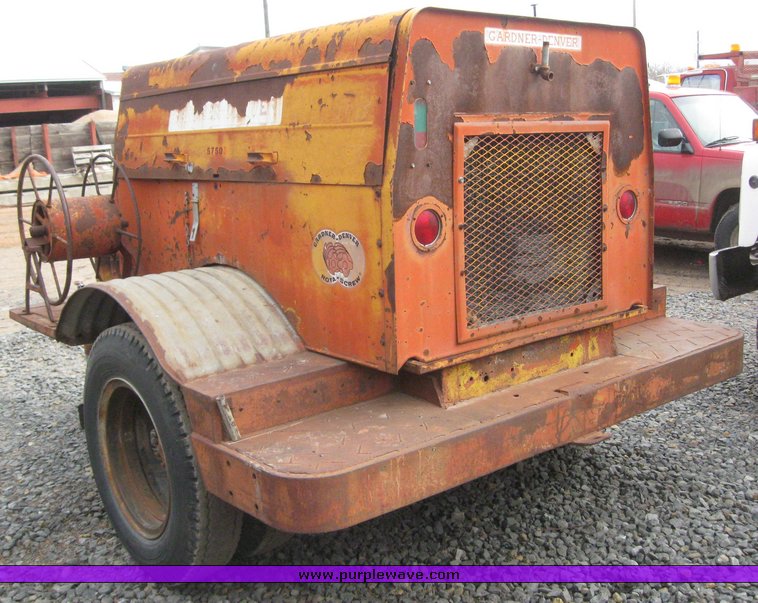 image for item 8862 Gardner Denver SPHGA portable air compressor on single axle trailer