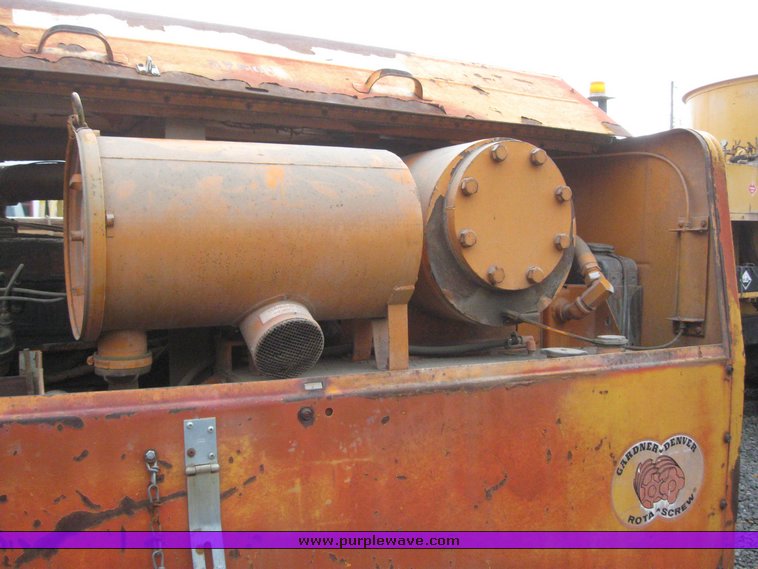 image for item 8862 Gardner Denver SPHGA portable air compressor on single axle trailer