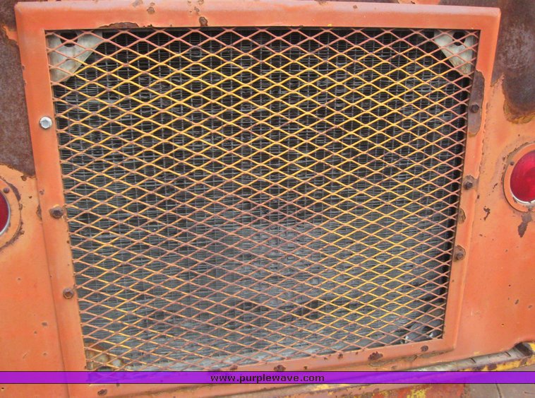 image for item 8862 Gardner Denver SPHGA portable air compressor on single axle trailer