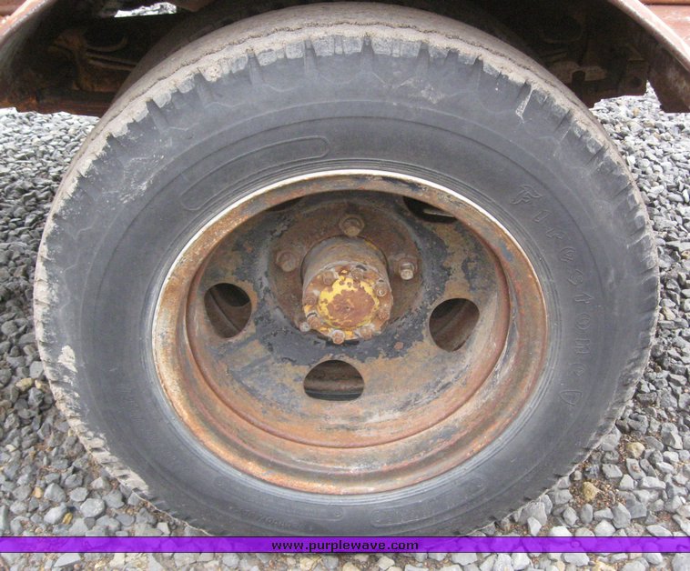 image for item 8862 Gardner Denver SPHGA portable air compressor on single axle trailer