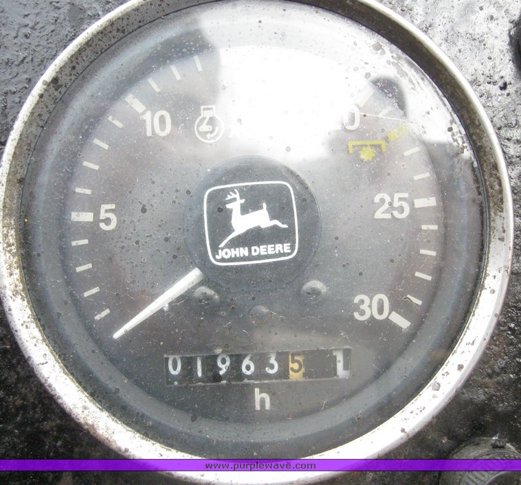 image for item 8863 1987 International F-1954 6x4 truck with AMZ asphalt applicator