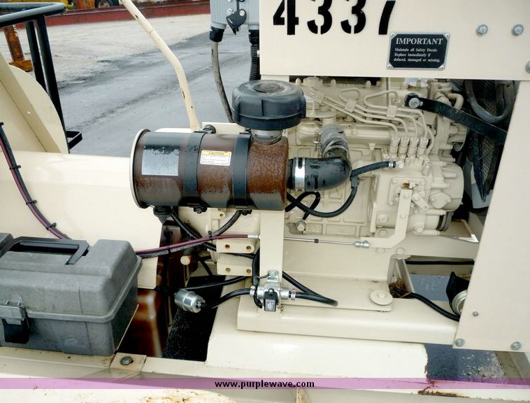 image for item 4005 Finn B 70 straw blower