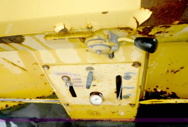 image for item 4007 1986 Bomag BW141 packer