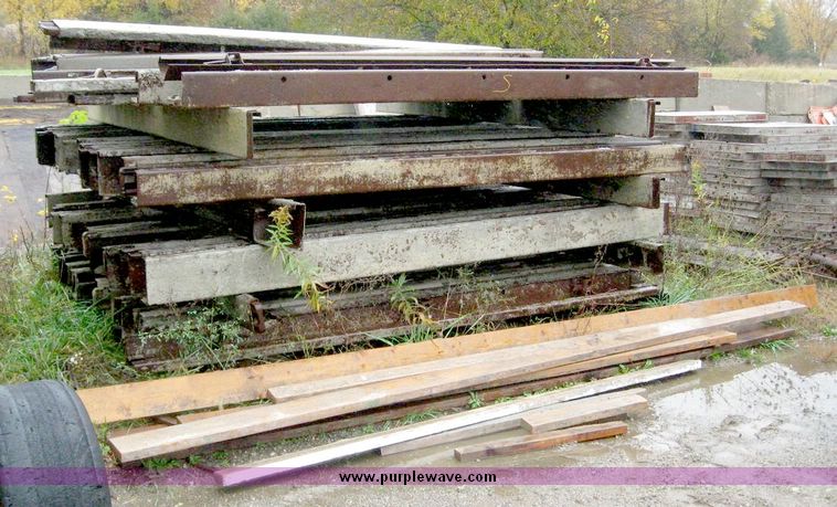 image for item 4019 Assorted concrete forms