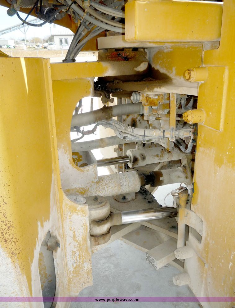 image for item 4055 Kawasaki 902 wheel loader