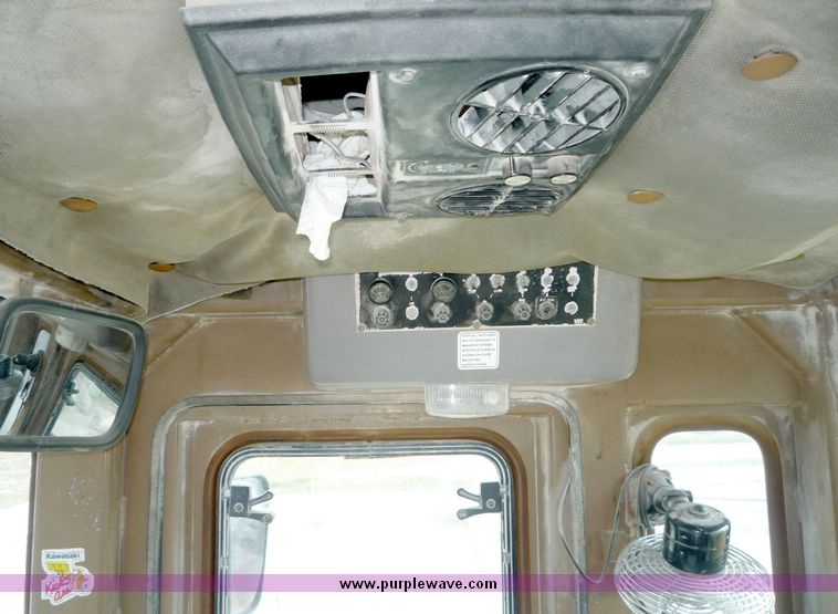 image for item 4055 Kawasaki 902 wheel loader