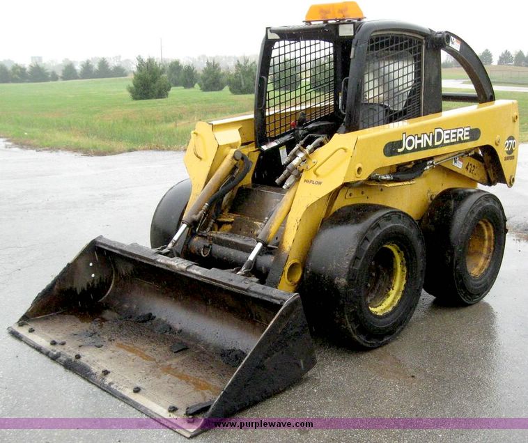 image for item 5001 John Deere 270 skid steer