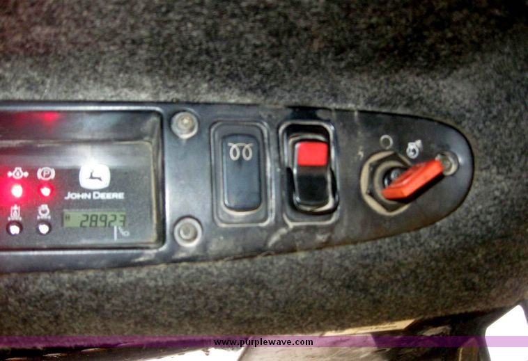 image for item 5001 John Deere 270 skid steer