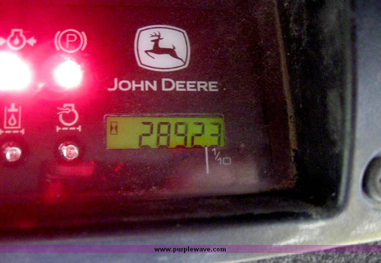 image for item 5001 John Deere 270 skid steer