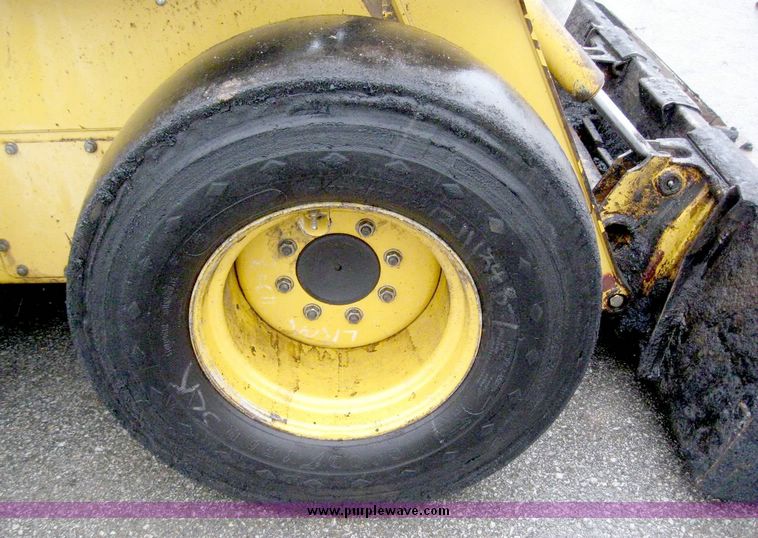 image for item 5001 John Deere 270 skid steer