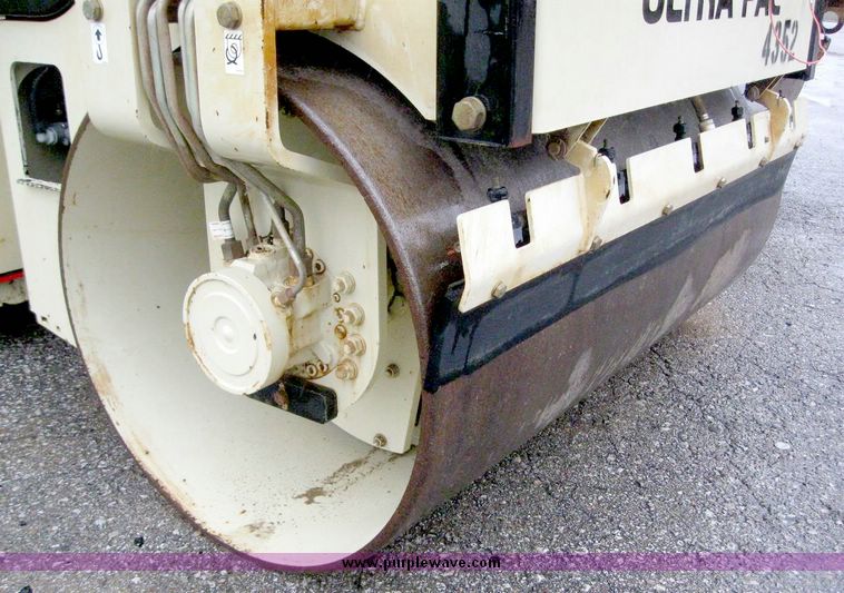 image for item 5004 2006 Ingersoll Rand DD34HF Ultra Pac double drum compactor