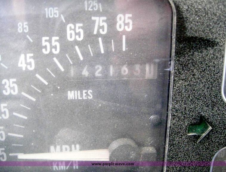 image for item 5007 1990 International 7155 SADT dump bed truck