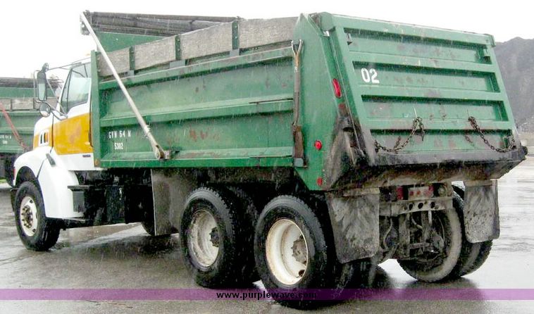 image for item 5008 2001 Sterling LT8511 TADT tandem axle dump truck