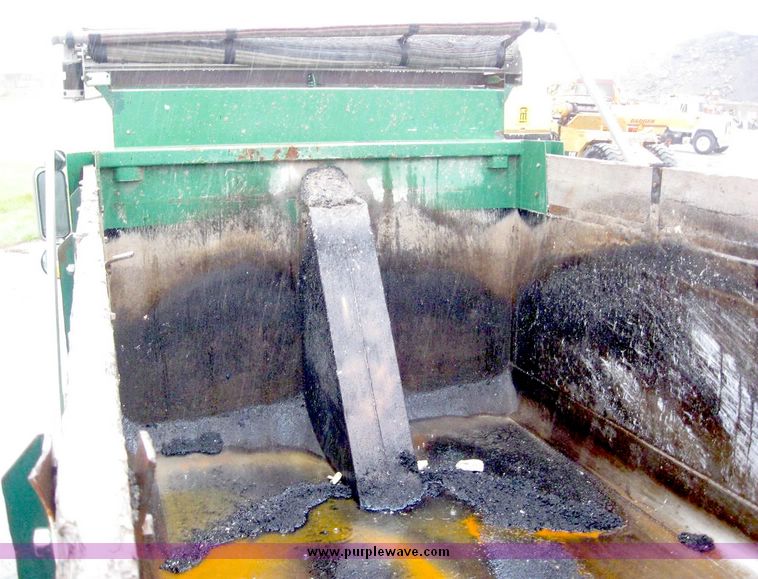 image for item 5008 2001 Sterling LT8511 TADT tandem axle dump truck