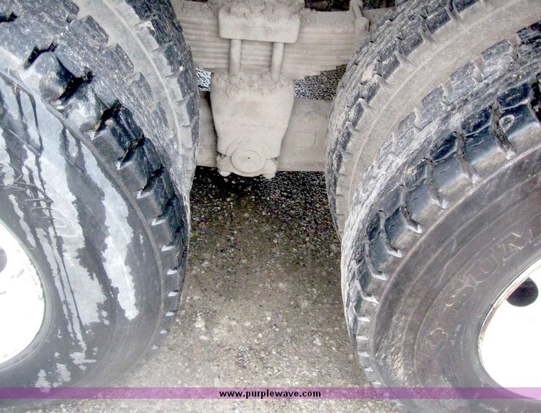 image for item 5009 2001 Sterling LT8511 TADT tandem axle dump truck