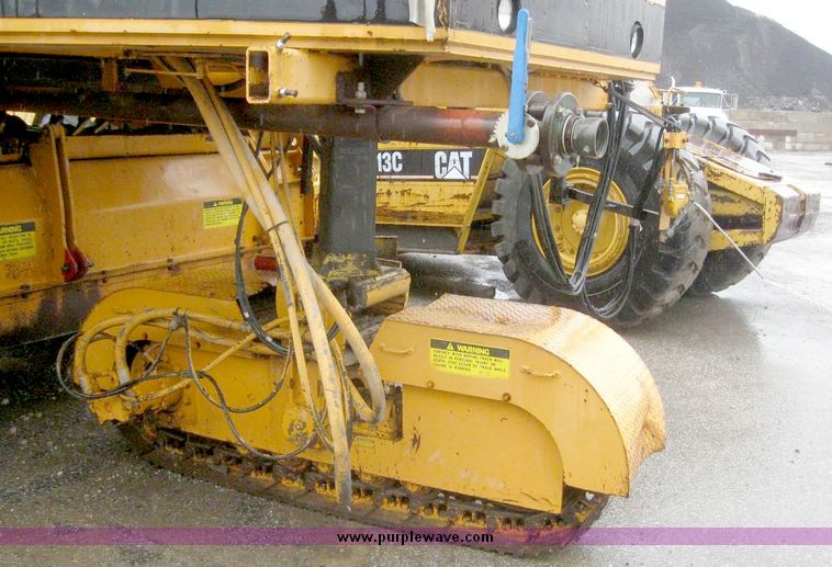 image for item 5010 1992 CMI TR225 asphalt trimmer reclaimer
