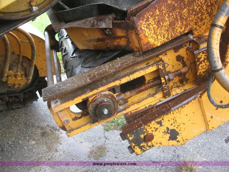 image for item 5010 1992 CMI TR225 asphalt trimmer reclaimer