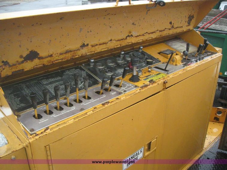 image for item 5010 1992 CMI TR225 asphalt trimmer reclaimer