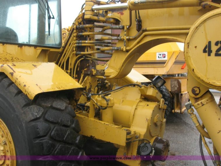 image for item 5011 1994 Caterpillar 613C Series II elevating motor scraper