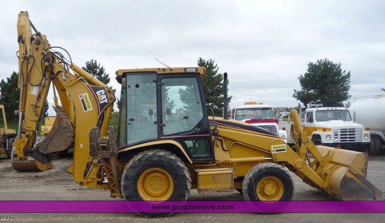 image for item 5031 Caterpillar 420D backhoe