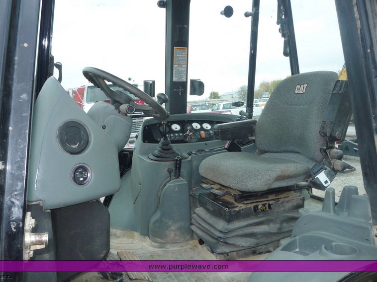 image for item 5031 Caterpillar 420D backhoe