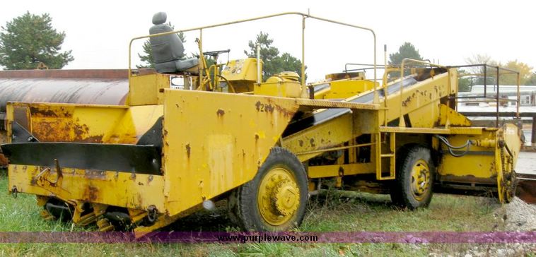 image for item 6803 Seaman SPK-H gravel aplicator