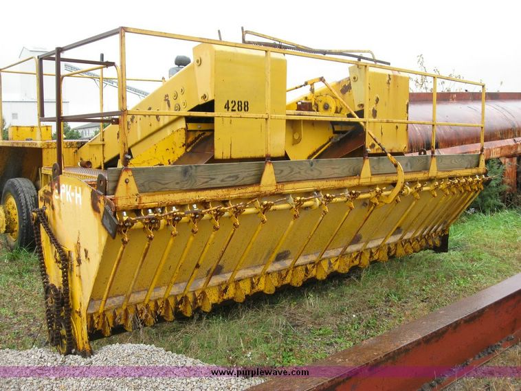 image for item 6803 Seaman SPK-H gravel aplicator