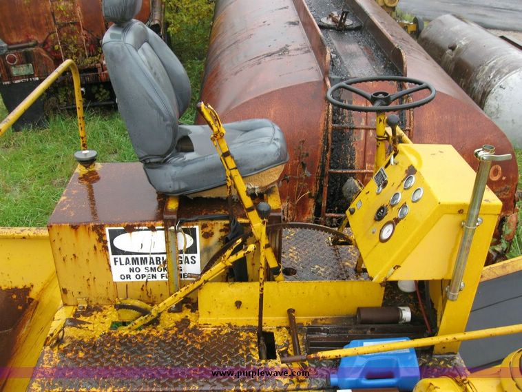 image for item 6803 Seaman SPK-H gravel aplicator