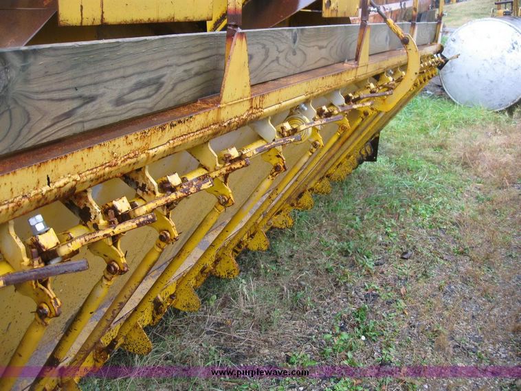 image for item 6803 Seaman SPK-H gravel aplicator