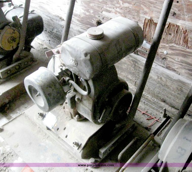 image for item 6862 Wacker VPG160K plate compactor