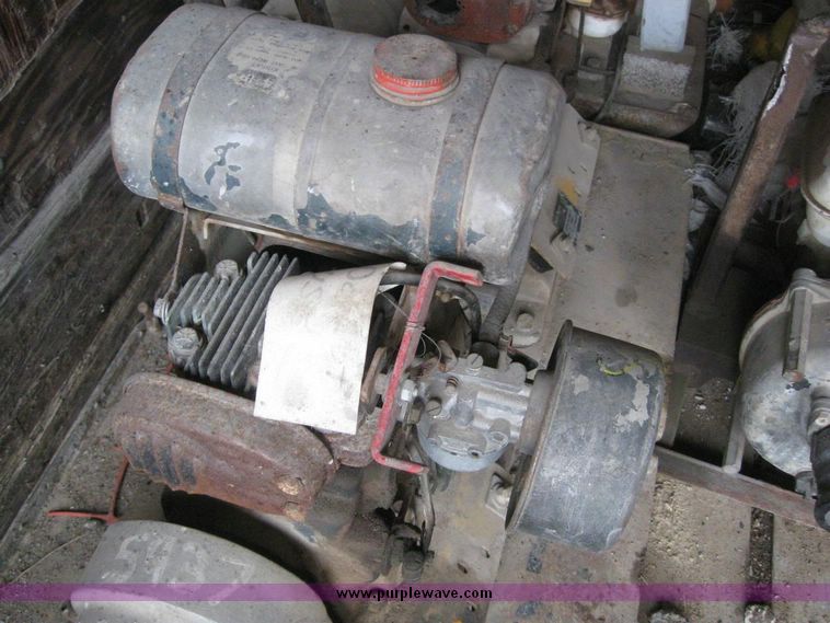 image for item 6862 Wacker VPG160K plate compactor