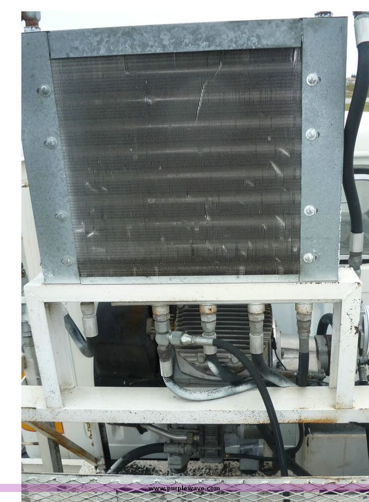 image for item 6870 1986 International L1654 service truck