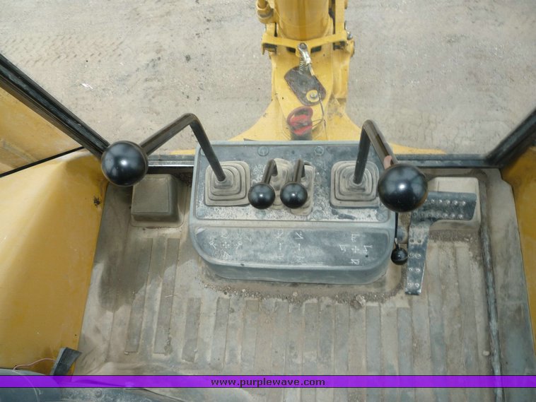 image for item 6871 2000 Caterpillar 416C backhoe
