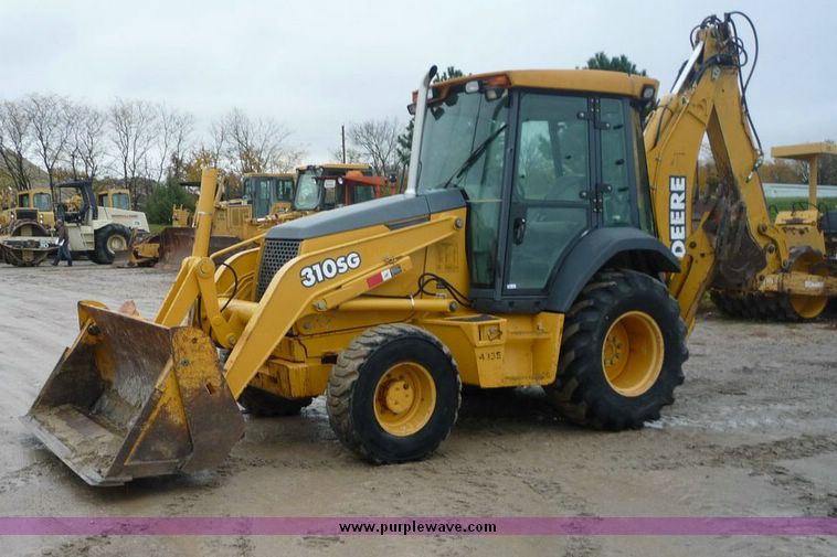 image for item 6872 John Deere 310SG backhoe