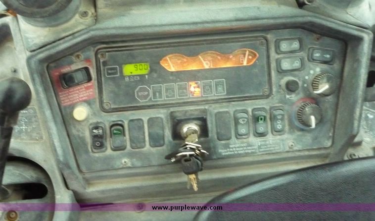 image for item 6872 John Deere 310SG backhoe