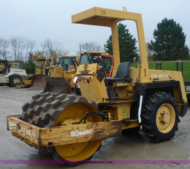 image for item 6873 Bomag BW142PD vibratory compactor
