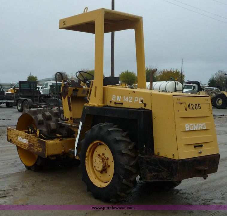 image for item 6873 Bomag BW142PD vibratory compactor