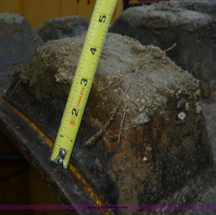 image for item 6873 Bomag BW142PD vibratory compactor