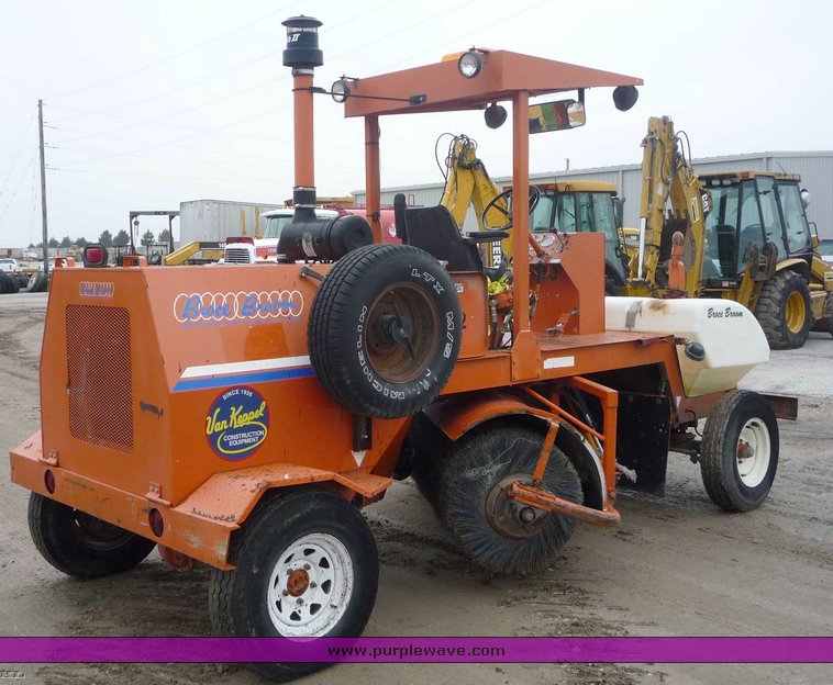 image for item 6874 Broce Broom RC350 broom