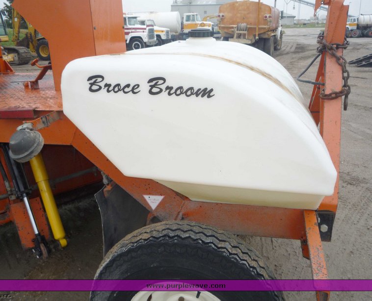 image for item 6874 Broce Broom RC350 broom