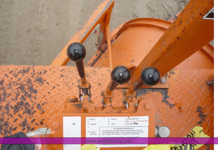 image for item 6874 Broce Broom RC350 broom