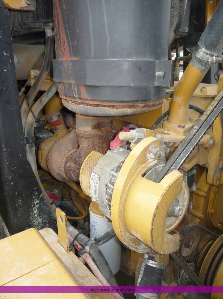 image for item 6875 Caterpillar 953C crawler loader