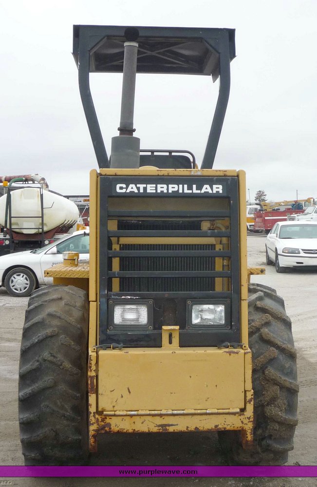 image for item 6877 Caterpillar CP-433B vibratory compactor