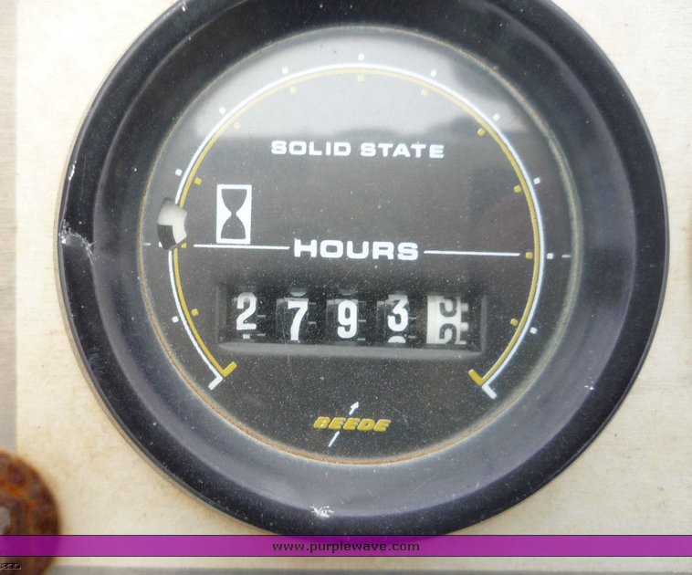 image for item 6877 Caterpillar CP-433B vibratory compactor