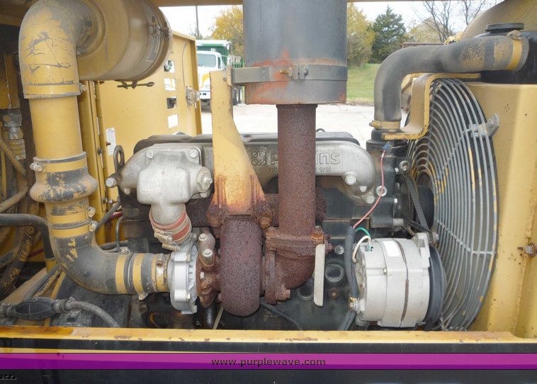 image for item 6877 Caterpillar CP-433B vibratory compactor