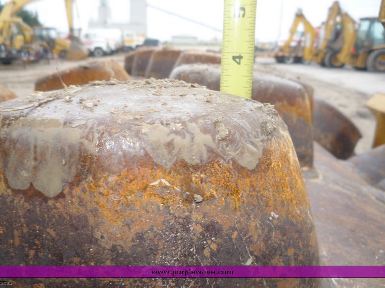 image for item 6877 Caterpillar CP-433B vibratory compactor