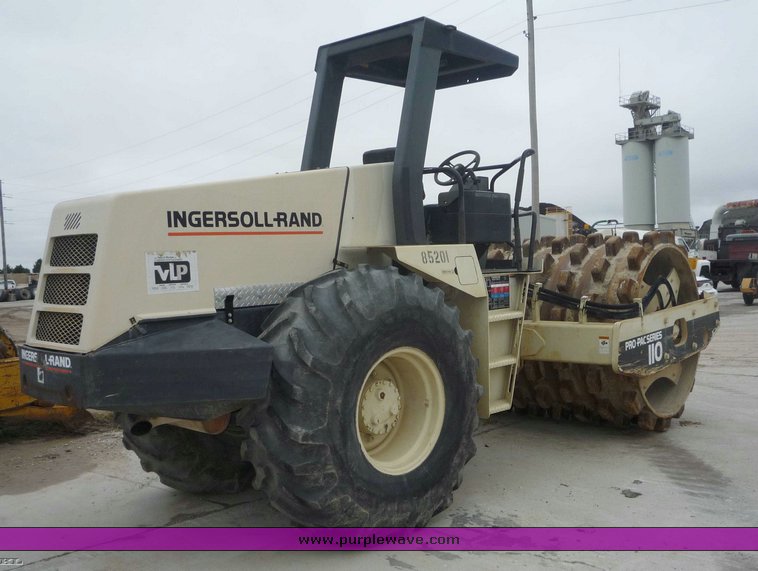 image for item 6878 Ingersoll Rand Pro Pack series 110 vibratory compactor