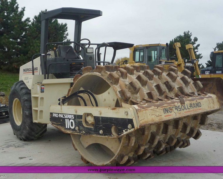 image for item 6878 Ingersoll Rand Pro Pack series 110 vibratory compactor